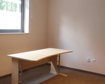 Prenájom kancelárie 17m2 Lamač Bratislava IV.